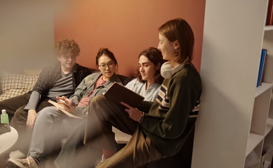 Coopération, confiance en soi, curiosité… Ce que PISA nous apprend des compétences sociales et émotionnelles des élèves